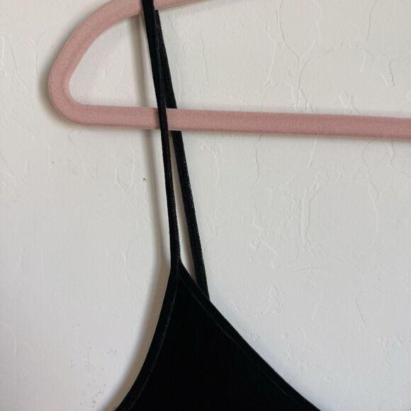 Brandy Melville Womens Whimsy Goth Velvet Sleeveless Mini Dress Black Fall Witch - Picture 6 of 14